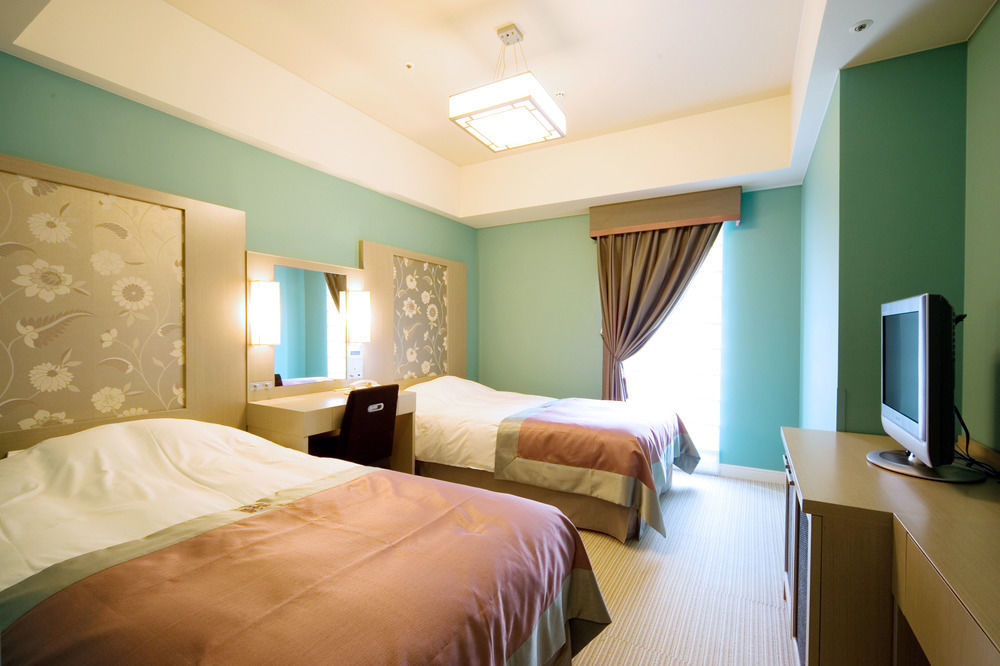 Hotel Monterey Hanzomon Токио Экстерьер фото